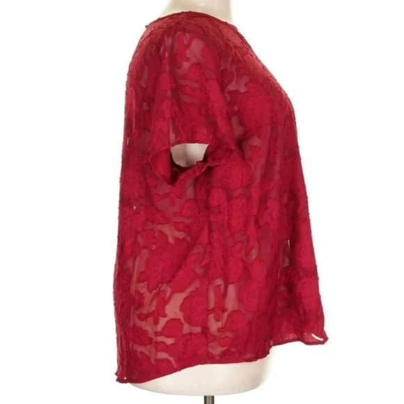 NWT Torrid Red Chiffon Clip Floral Bubble Hem Flutter Sleeve Blouse Size 2X - Picture 8 of 9